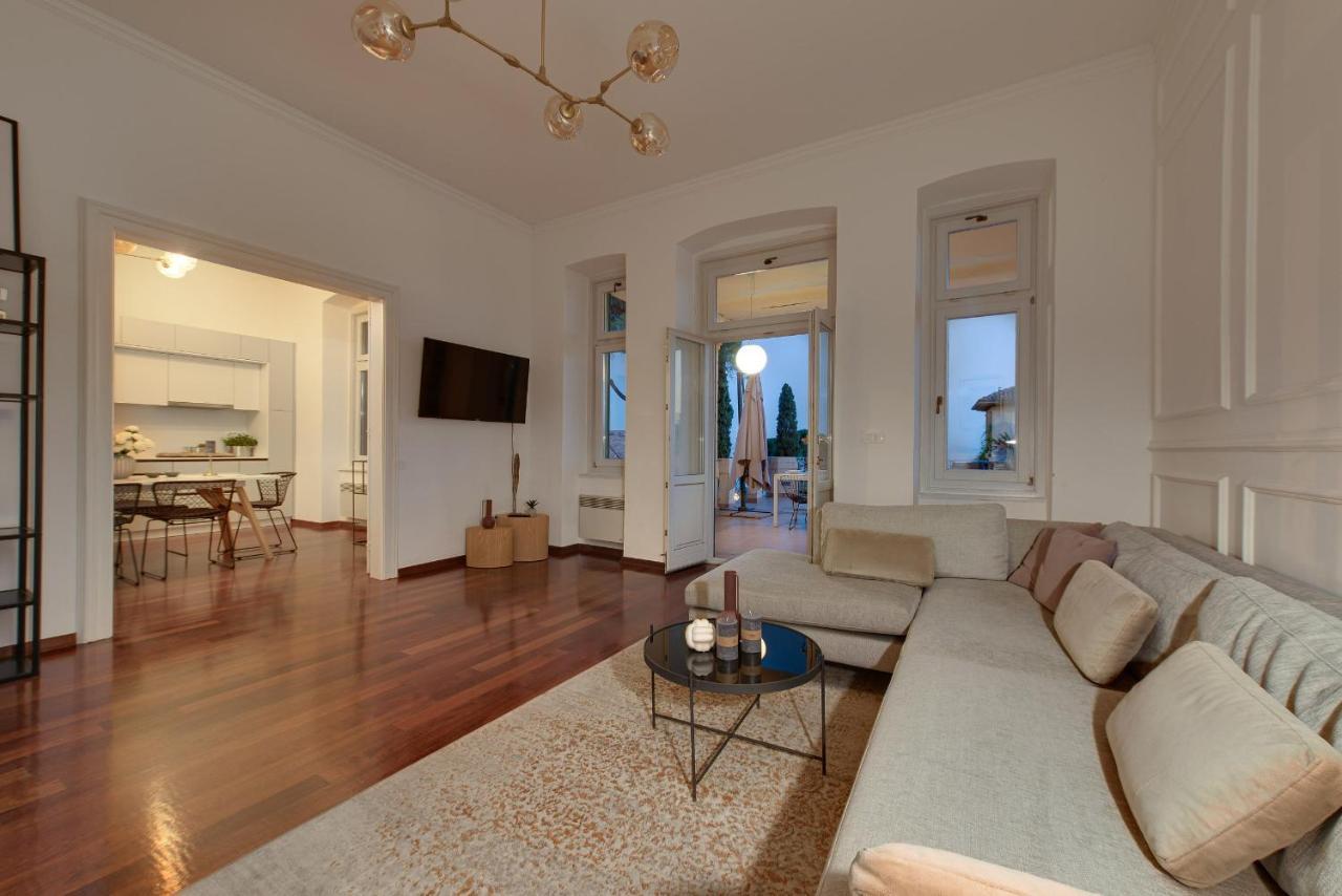 Luxury Seaview Apartment Abbázia Kültér fotó
